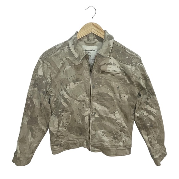 abercrombie kids Other - Abercrombie Kids Tan Camouflage Jacket